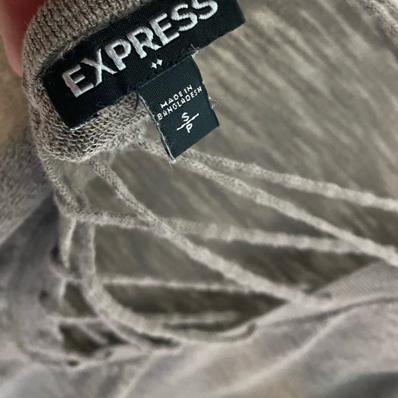 Express Top - Picture 3 of 3